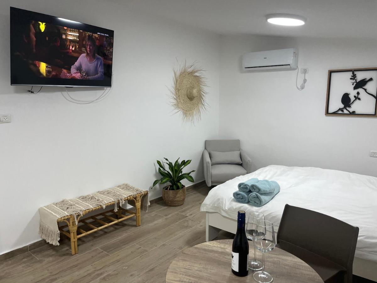 פופה אירוח צפוני - Pupa - North Hospitality Apartment Хагошрим Екстериор снимка